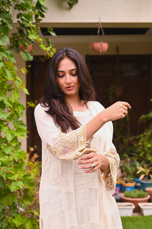 Garden Breeze Embroidered Kaftan