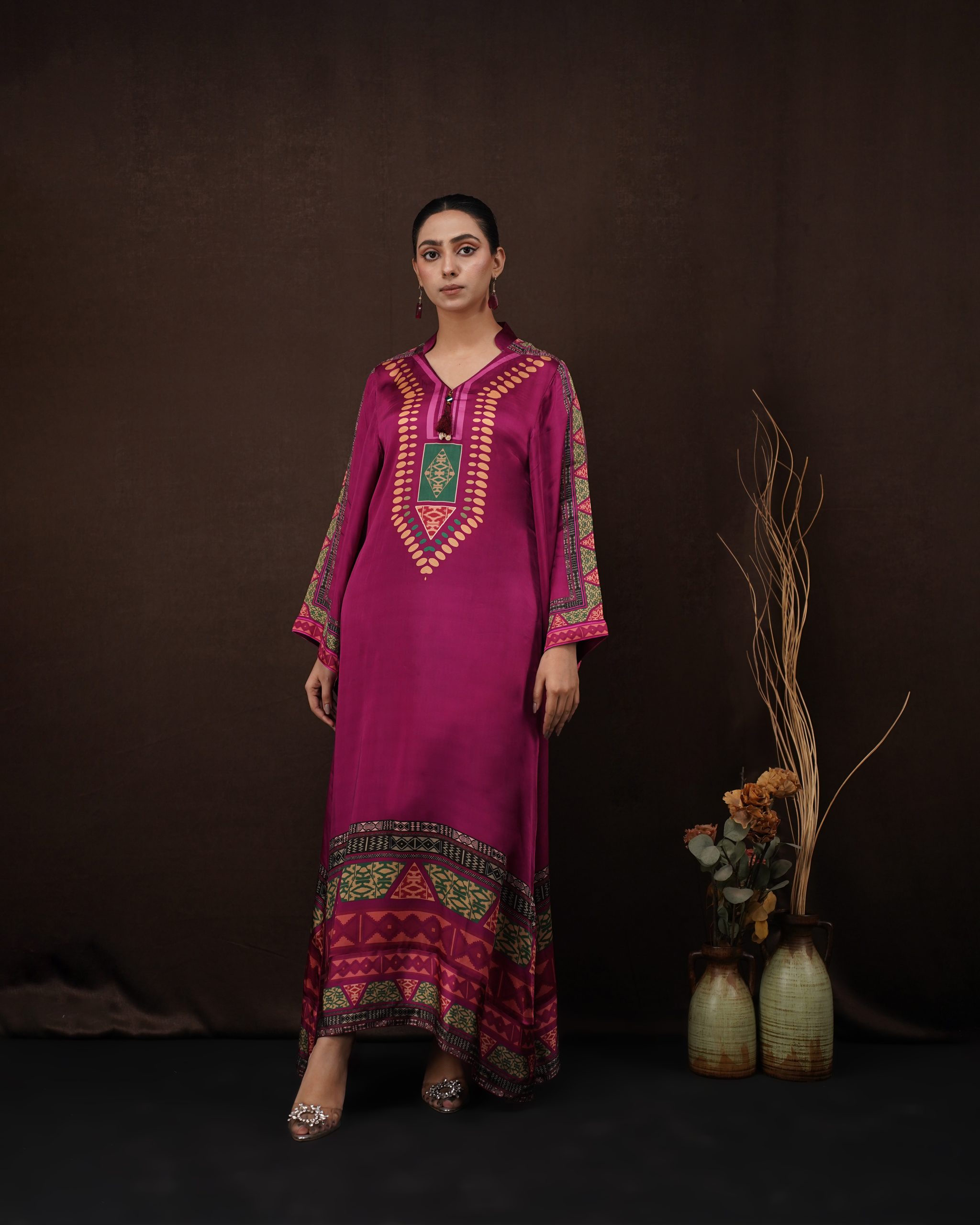 1 Piece Embellished Silk Kaaftan